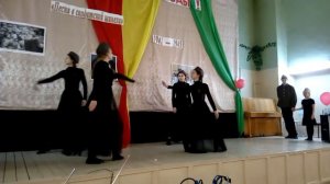 Инсценировка военной песни Баллада о солдате 8Б