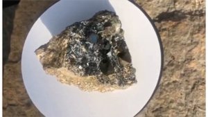 Магнетит минерал из Перу. Magnetite mineral.#минерал #сталь