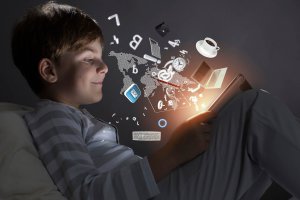 Социальные взаимодействия и учебный граф