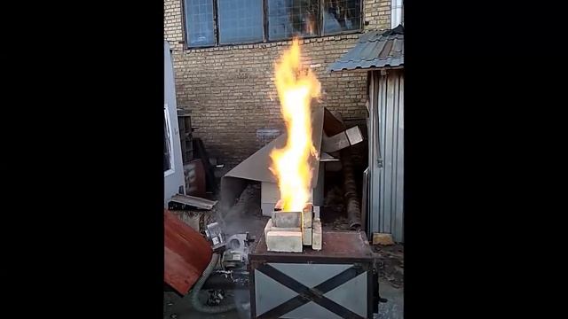 Автоматическая подача топливной щепы! смотреть онлайн