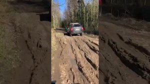 Поставили на KIA Sportage BFGoodrich. Провели небольшое испытание, резина понравилась