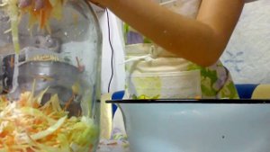 Как сделать квашеную капусту дома