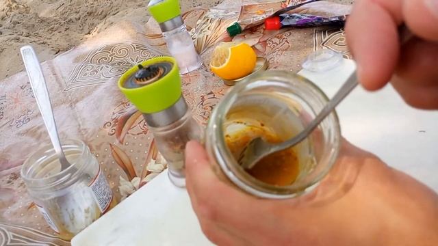 Горчично-медовый соус к салату из рукколы и помидор смотреть онлайн