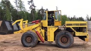 Фронтальный погрузчик Stalowa Wola L34 1988 года "СТАЛЬНАЯ ВОЛЯ"