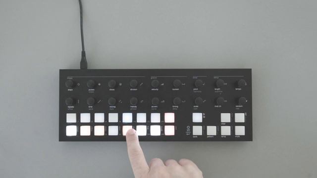 T-1: Expressive algorithmic midi sequencing смотреть онлайн