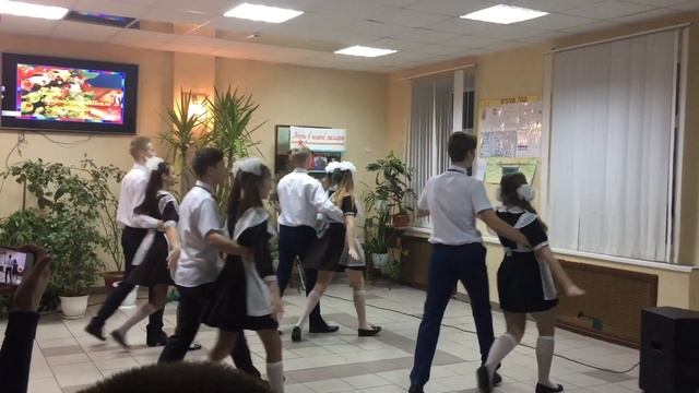 Вальс ❤️ смотреть онлайн