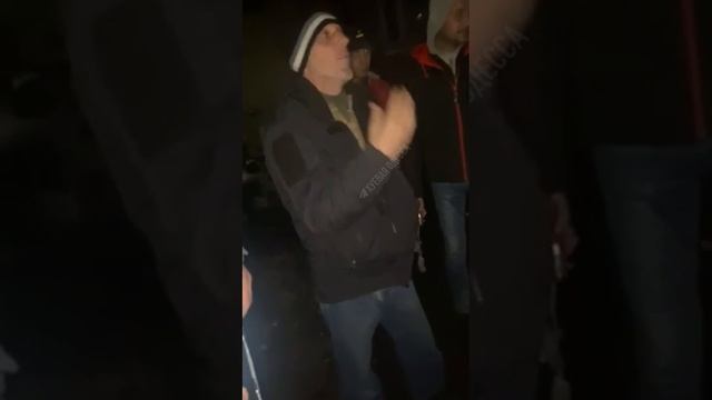 В Одессе люди перекрыли дорогу, из-за того, что у них нету света уже 5 суток смотреть онлайн