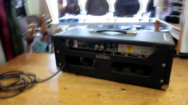 A Talk About the Classic Fender Bassman Tube Amp - Why it's great. смотреть онлайн