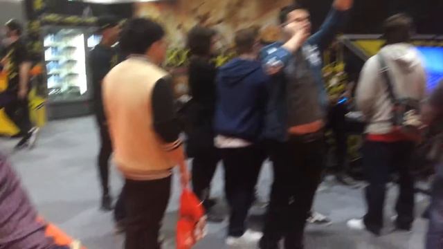 FLASHBACK: Crazy Gacy as Rockstar Stud as The Joker at Comic con 2015 смотреть онлайн