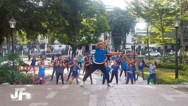 Retro Dance Remix Twist #JTDanz Dance Fitness смотреть онлайн