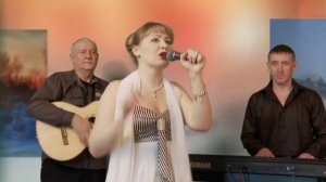 Мчались мы с тобой на лыжах