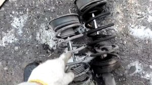 Замена задних пружин на Mitsubishi Diamante