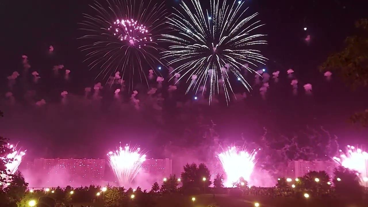 Фестиваль фейерверков "Ростех". Выступление пиротехнической команды из Бразилии (14.08.22)