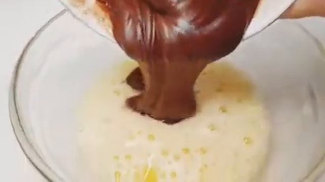 Шоколадный фондан. Супер вкусный десерт! смотреть онлайн