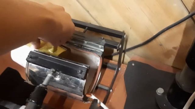 Сублімаційний друк на золотих чашках.