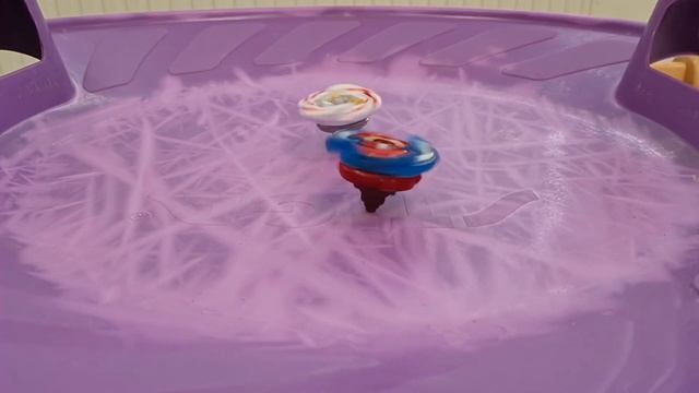 Beyblade Burst Battle: Infinite Achilles Vs Abyss Devolos!!! with COOL FX!!! #slowmotion #fx смотреть онлайн