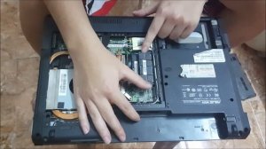 OPEN ME UP! Asus M50V Disassembly