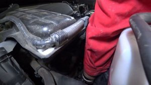 LC150 2.7 10г.в. 110000км. Замена обводных роликов. Мотор 2TR-FE.