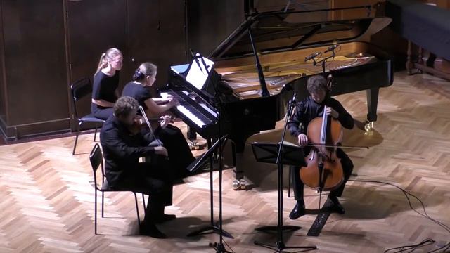 Brahms Trio Live - Brahms: Piano Trio in B Major, Op.8 смотреть онлайн