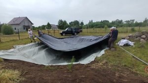 Пленочный пруд на участке. От котлована до устройства берега.