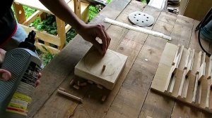 Как сделать подставку для шлифовальных дисков / How to make a stand for sanding discs.