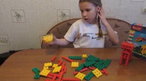 razvivajka.com - Собираем кошку из майнкрафта из набора Миникрафтика конструктора Фанкластик.