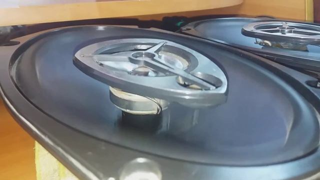 басс тест динамиков jvs смотреть онлайн