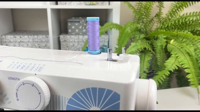 Janome XV-7. Намотка нити на шпульку смотреть онлайн