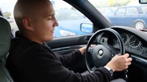 ЭТО БАЗА: Посадка и работа с рулем