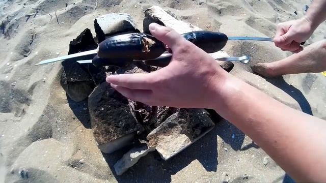 Мешочек (горшочек)с картошкой в фолге на углях. #105 Любители приключений и путешествий смотреть онлайн