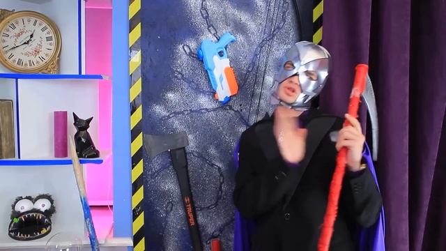 Домики одного цвета челлендж! Вампир vs Русалка vs Леди Баг