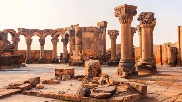 ХРАМ ЗВАРТНОЦ смотреть онлайн