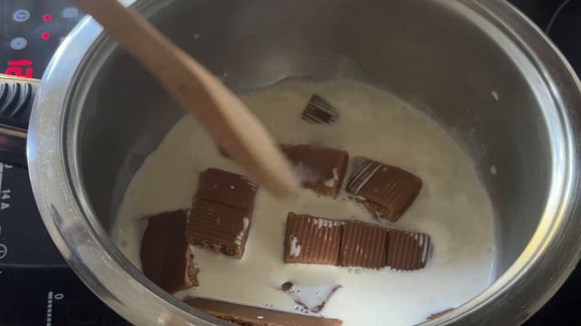 Нереально вкусный чизкейк Сникерс! Просто и вкусно! смотреть онлайн