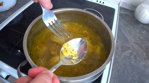 Бозбаш из курицы очень сытный и вкусный суп .