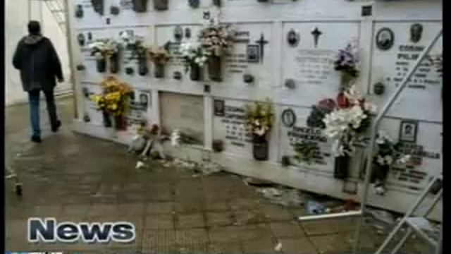 Puglia TV Brindisi Cimitero Intervenire subito Tg 24 01 2013 смотреть онлайн