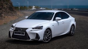 LEXUS IS300H [ AVE30 ]? СПОРТИВНЫЙ ГИБРИДНЫЙ СЕДАН? УБИЙЦА BMW?