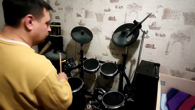 Обзор электронной ударной установки Alesis DM10 на базе модуля Medeli DD522 смотреть онлайн