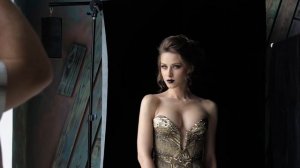 Секреты фотосъёмки со светом от окна. Часть №3.Портрет на темном фоне.(Евгений Карташов,Фото-Монстр