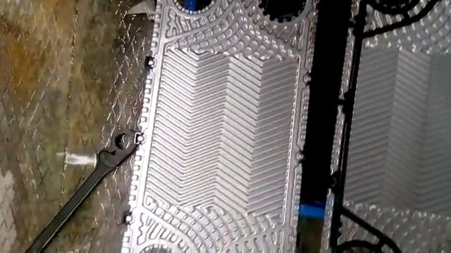 Результат химической очистки пластин теплообменника