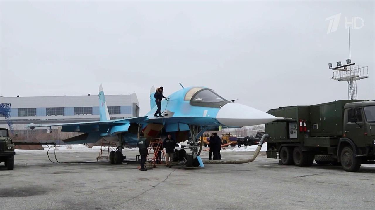 Российские ВКС получили первую в 2024 году партию новых фронтовых бомбардировщиков Су-34