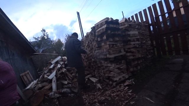 Вторая попытка собрать грибы удалась, слили воду из бассейна, готовим его к зимовке. смотреть онлайн