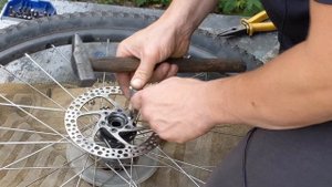 Как открутить "слизавшийся" болт