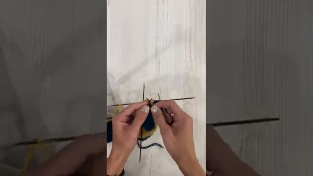 Узор крапинки спицами по кругу ∣ Как вязать жаккард  с двух рук спицами для начинающих ∣ Вяжем носк