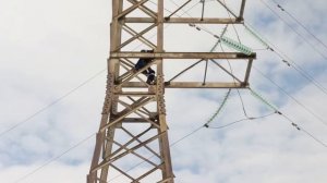 подъëм на опору ВЛ 110 кВ (часть 1)