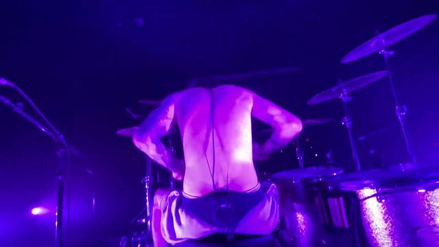 bottoms up drum solo in new jersey смотреть онлайн