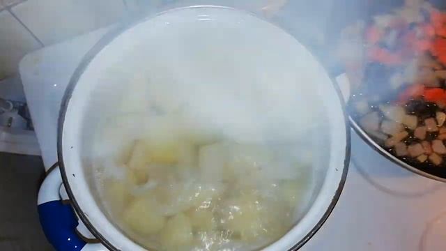 Рецепт: Картофельный крем-суп смотреть онлайн