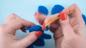 How to add spikes to a crocheted dinosaur or dragon (amigurumi tutorial)