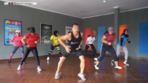 15 MENIT ZUMBA AEROBIK PENURUNAN BERAT BADAN