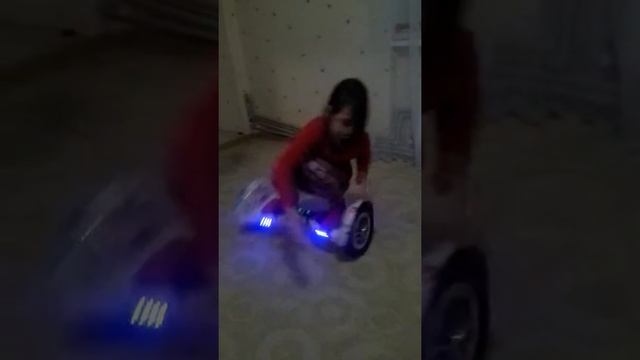 Схожу с ума на гироскутере смотреть онлайн