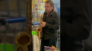 Михаил Чутко- соло на саксофоне